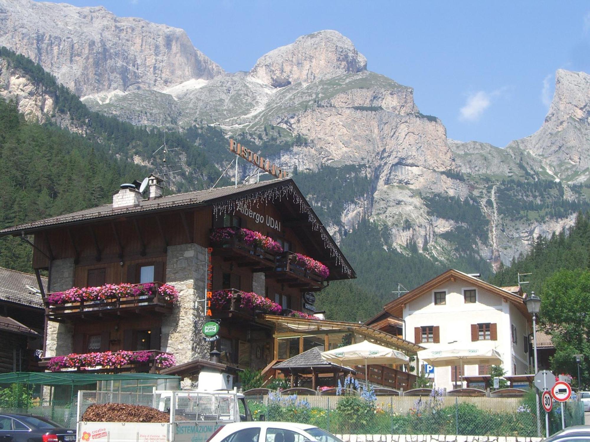 Garni Val Udai Hotel Mazzin Exterior photo